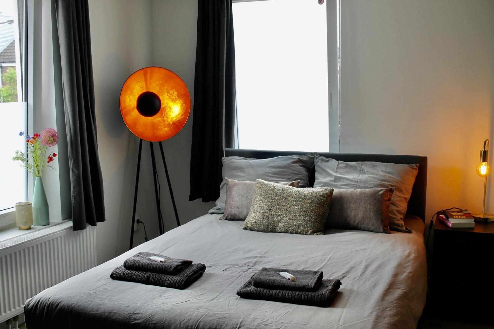 B&K Urban City Suites ติลเบิร์ก ภายนอก รูปภาพ