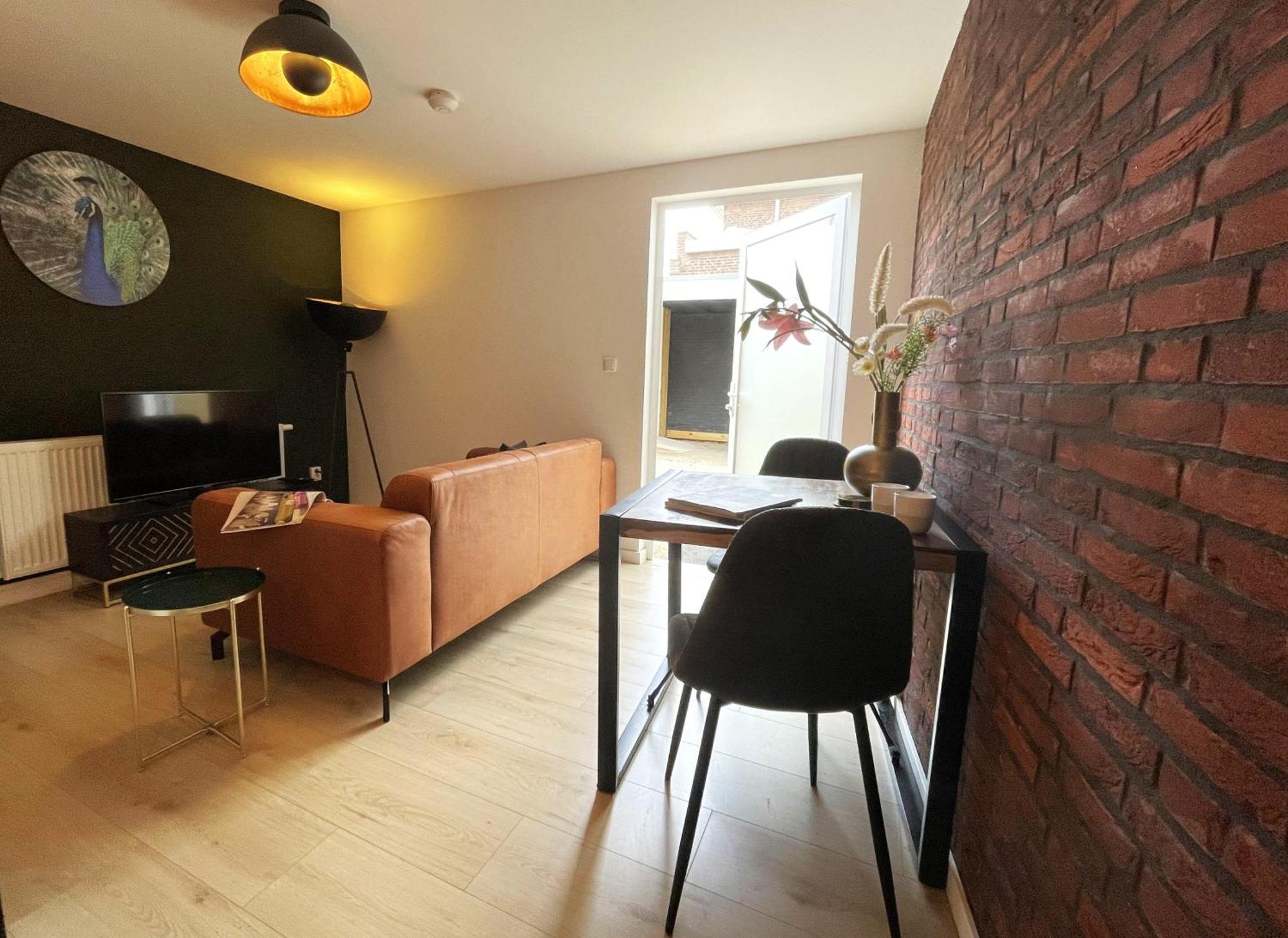 B&K Urban City Suites ติลเบิร์ก ภายนอก รูปภาพ