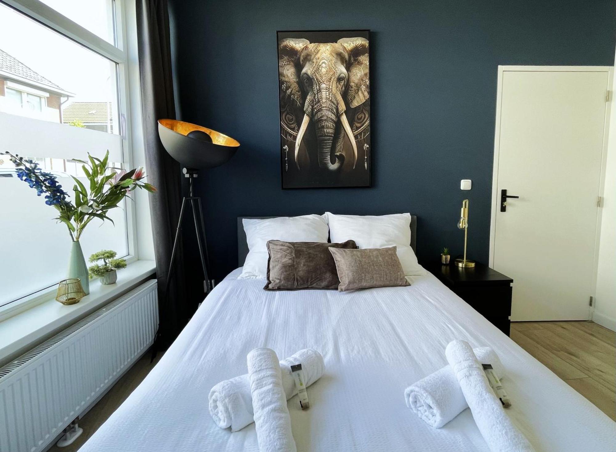 B&K Urban City Suites ติลเบิร์ก ภายนอก รูปภาพ