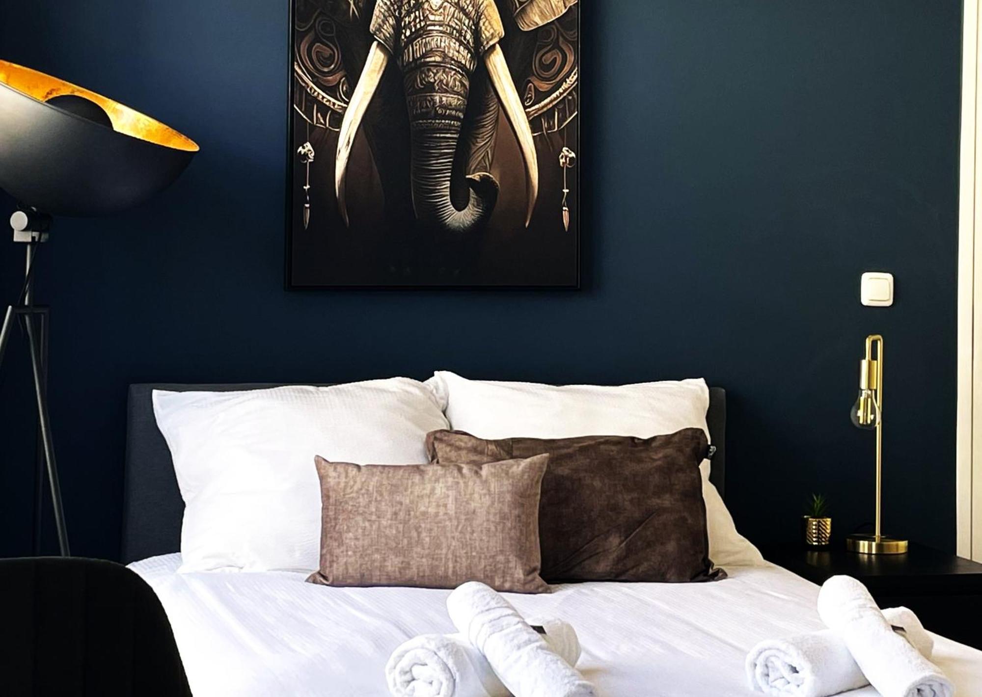 B&K Urban City Suites ติลเบิร์ก ภายนอก รูปภาพ