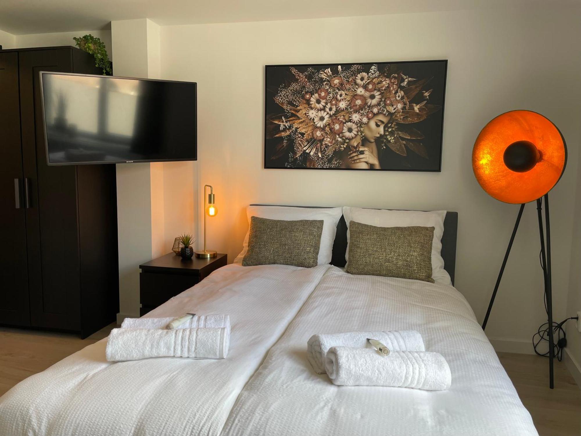 B&K Urban City Suites ติลเบิร์ก ภายนอก รูปภาพ