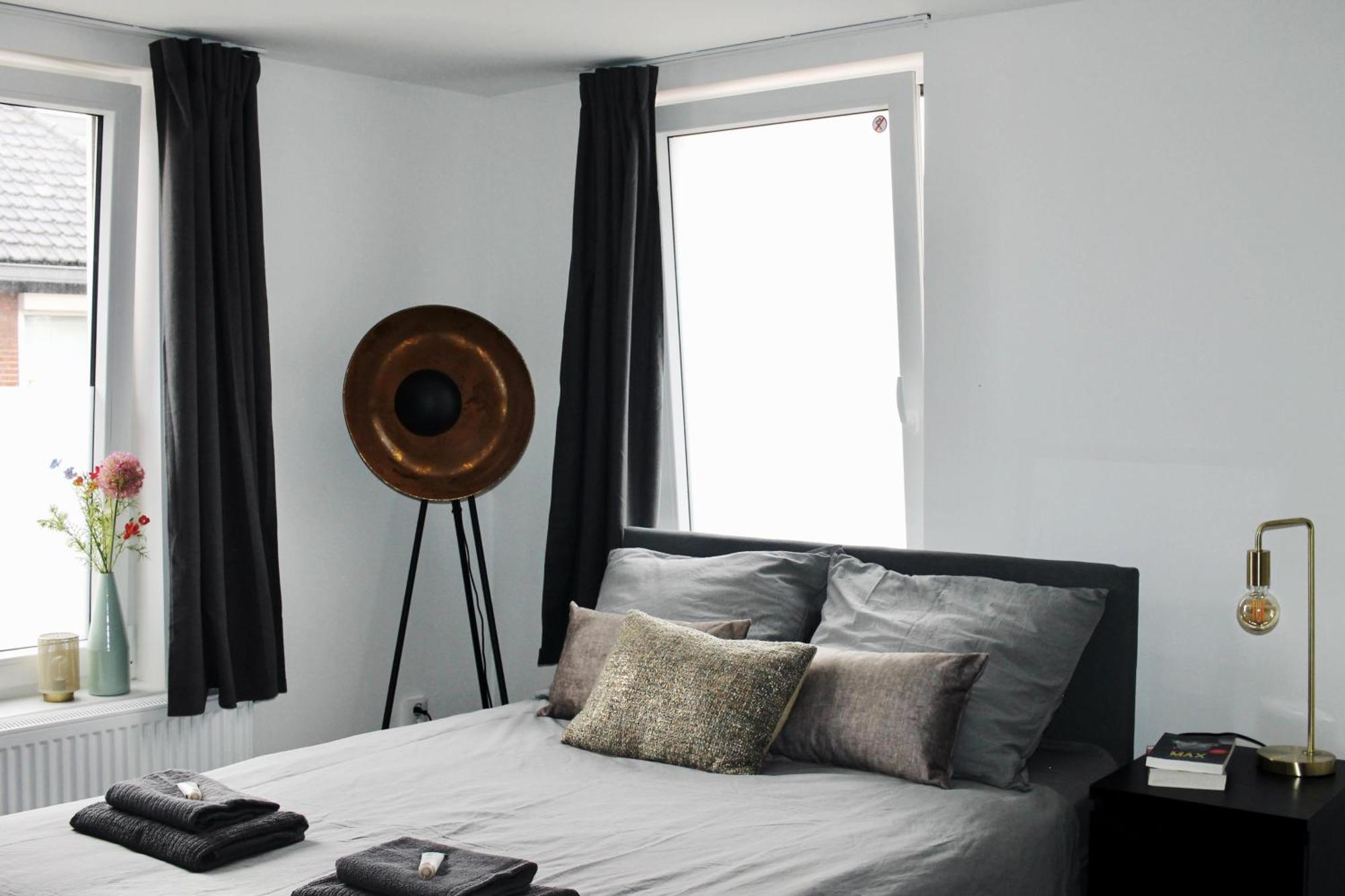 B&K Urban City Suites ติลเบิร์ก ภายนอก รูปภาพ
